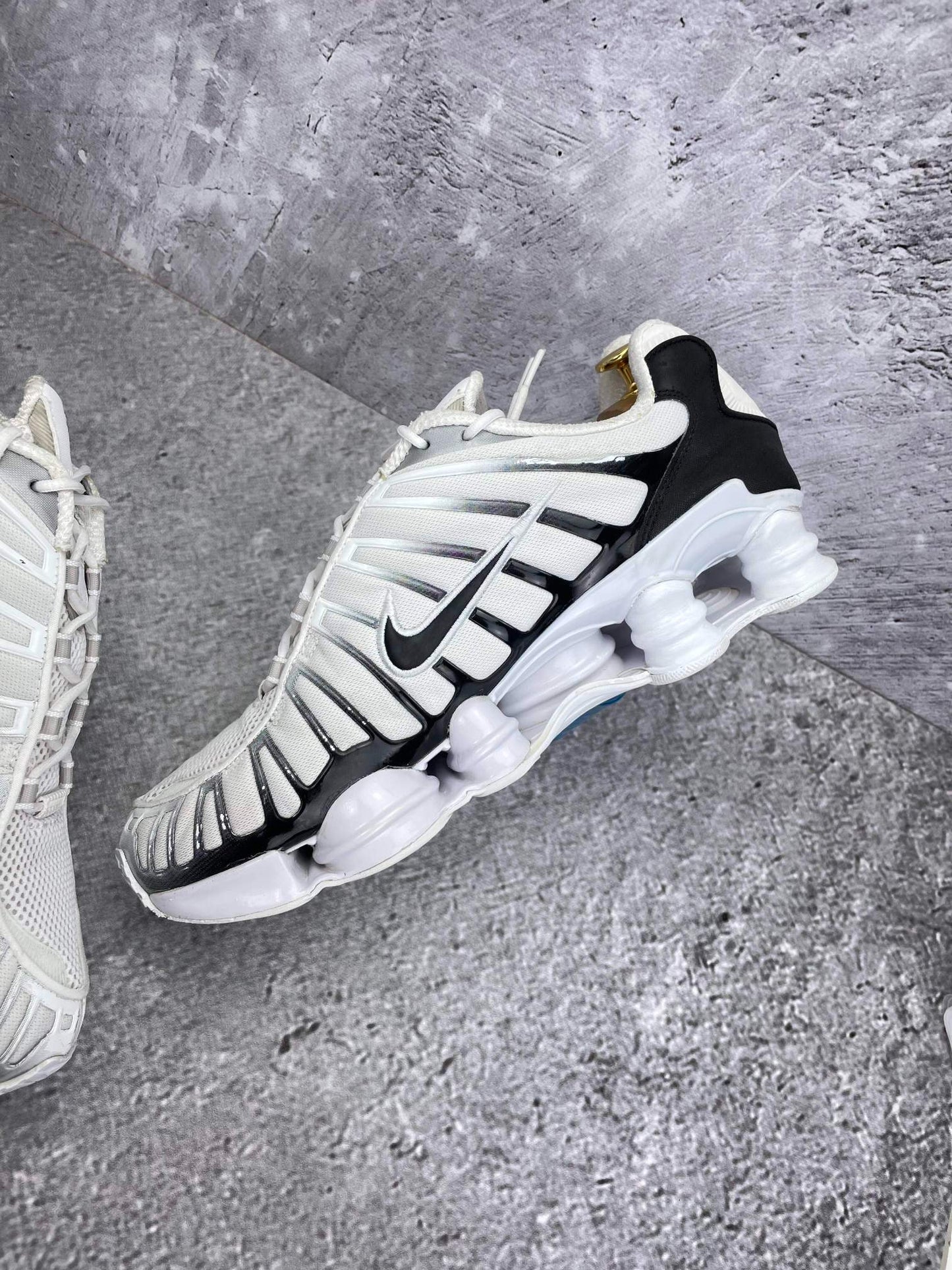 Nike Air VaporMax Plus — buty sportowe męskie w bardzo dobrym stanie rozmiar 45.5, wewnętrzny panel prawego buta