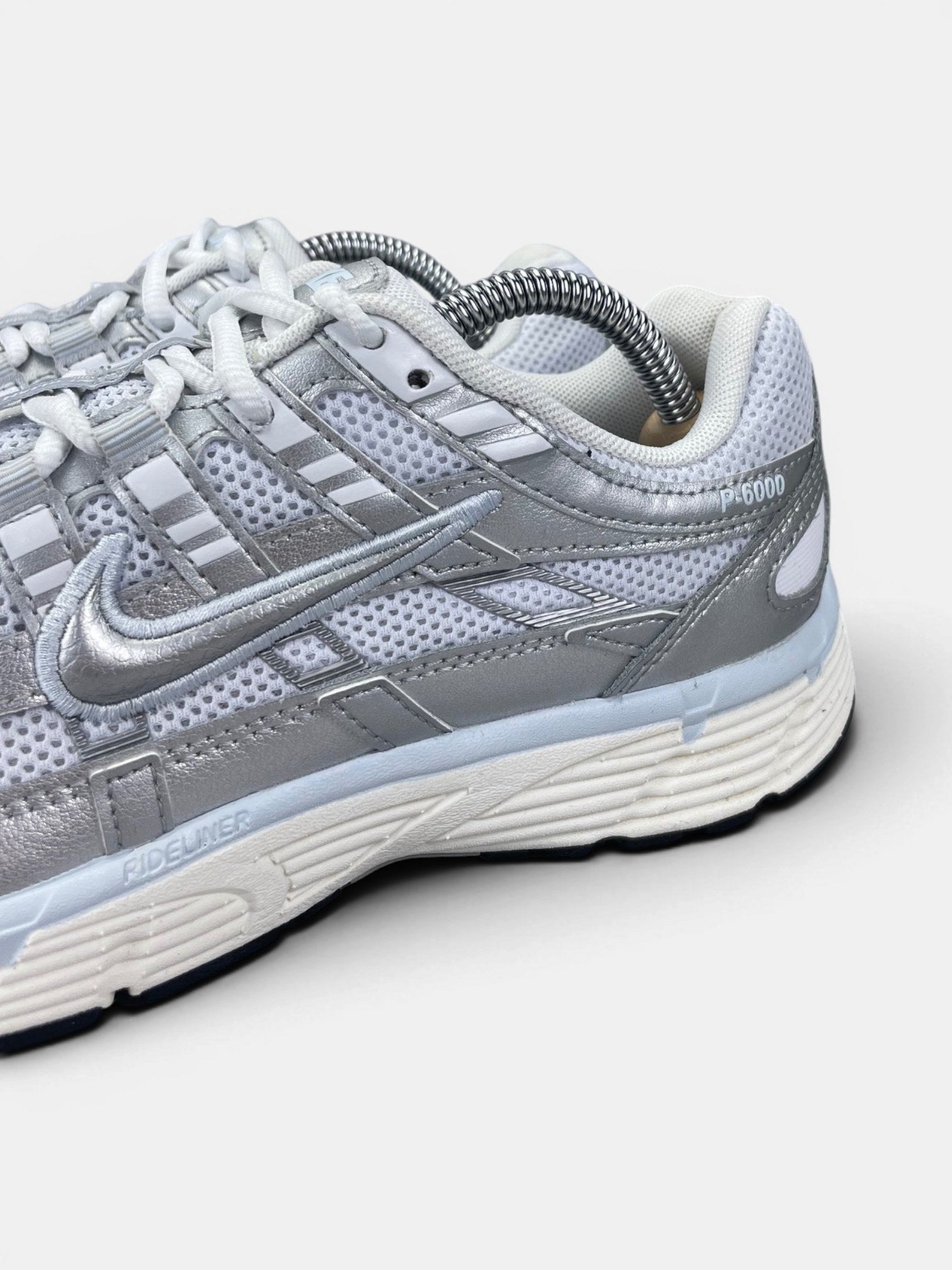 Nike P-6000 — buty sportowe damskie w bardzo dobrym stanie rozmiar 38.5, opcjonalne zdjęcie 1
