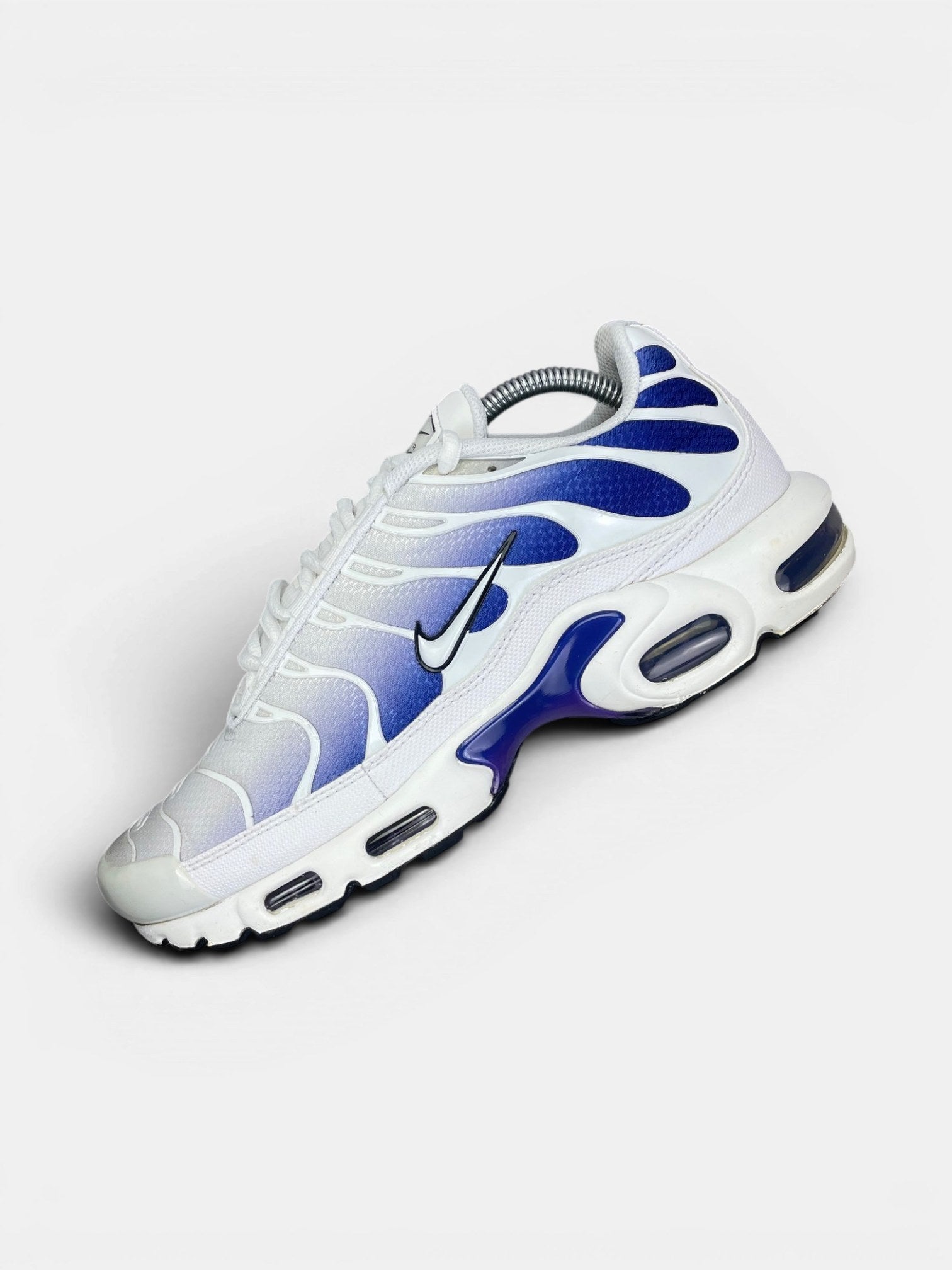 Nike Air Max Plus White Wild Grape — buty sportowe męskie w bardzo dobrym stanie rozmiar 43, widok z góry na wewnętrzną stronę butów