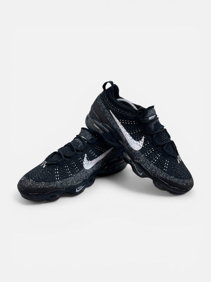 Nike Air VaporMax 2023 Flyknit Oreo - buty sportowe, boczny profil
