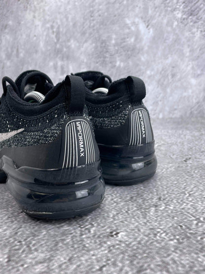Nike Air VaporMax 2023 Flyknit Oreo - buty sportowe, widok z tyłu