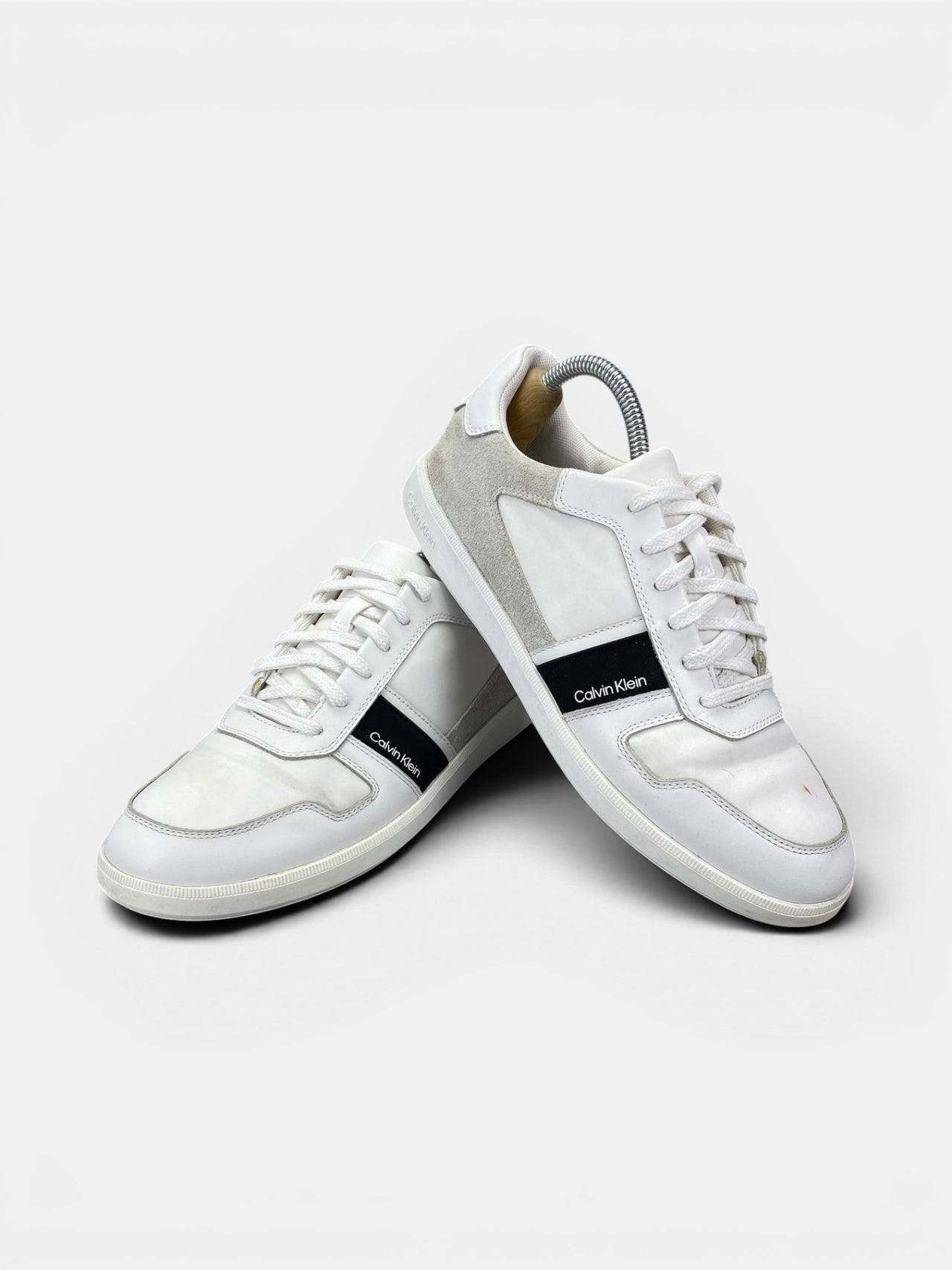 Calvin Klein Sneakers — buty sportowe męskie w bardzo dobrym stanie rozmiar 41, boczny profil
