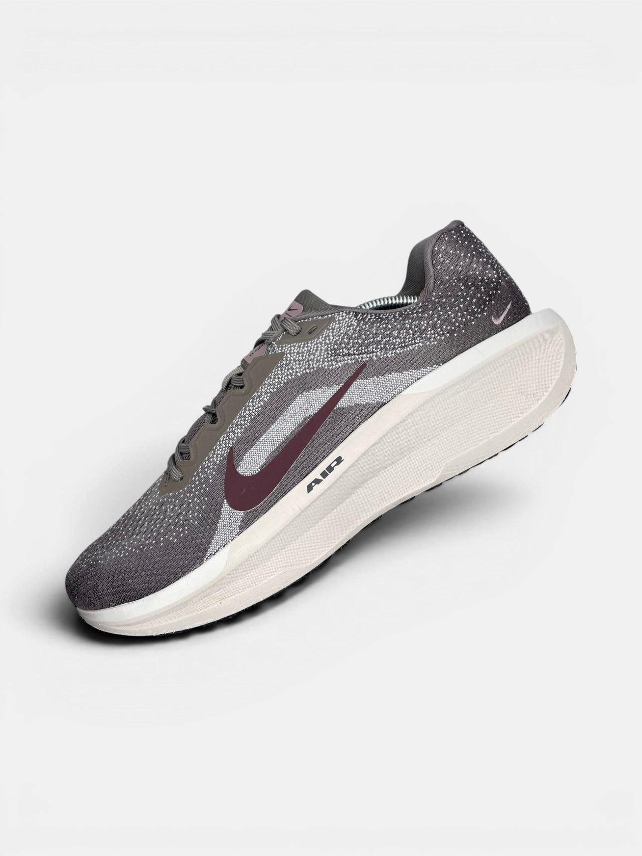 Nike Air Winflo 11 Cave Stone / Burgundy Crush — buty sportowe męskie w bardzo dobrym stanie rozmiar 47, widok z góry na wewnętrzną stronę butów
