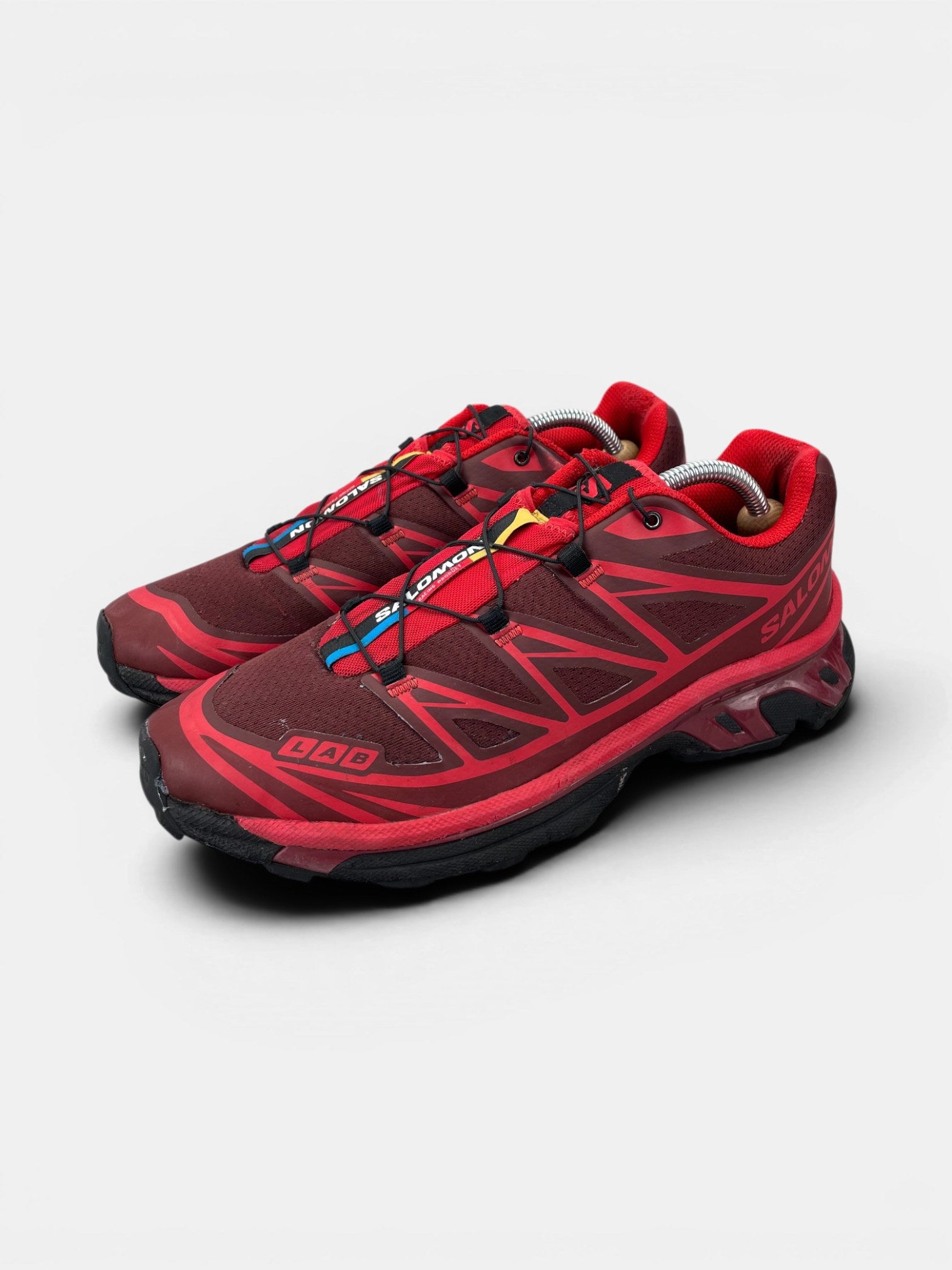Salomon XT-6 — buty sportowe męskie w bardzo dobrym stanie rozmiar 44, widok z boku