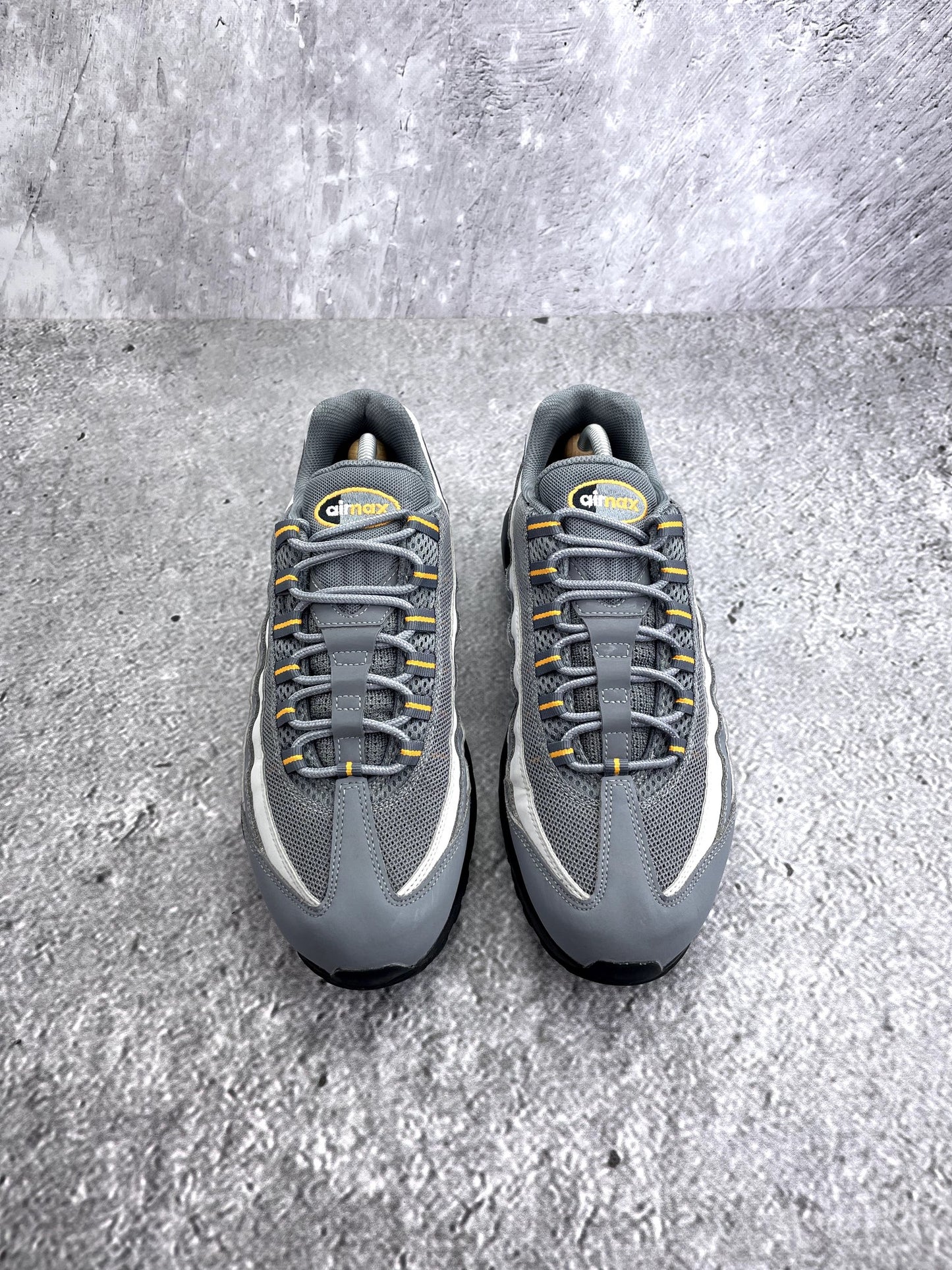 Nike Air Max 95 Cool Grey Sundial — buty sportowe męskie w bardzo dobrym stanie rozmiar 44, widok z góry