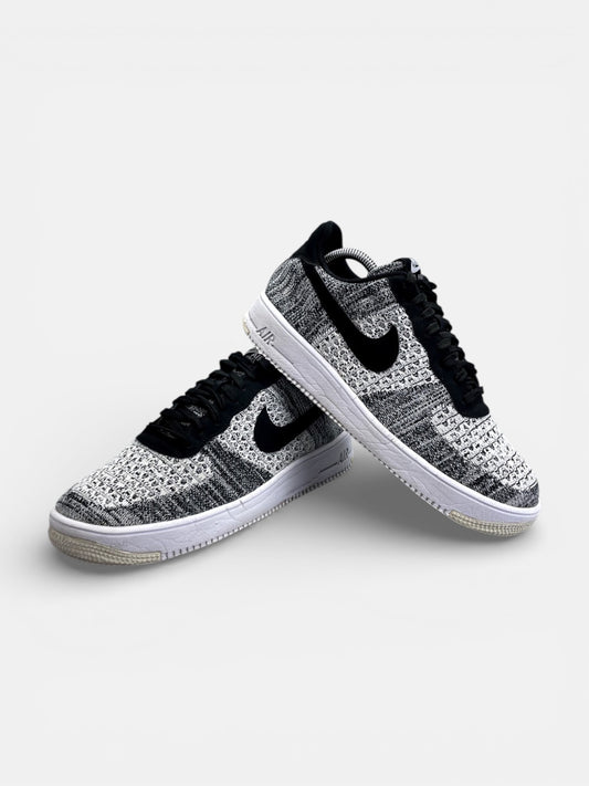 Nike Air Force 1 Flyknit 2.0 Oreo β buty sportowe mΔskie w bardzo dobrym stanie rozmiar 44, boczny profil