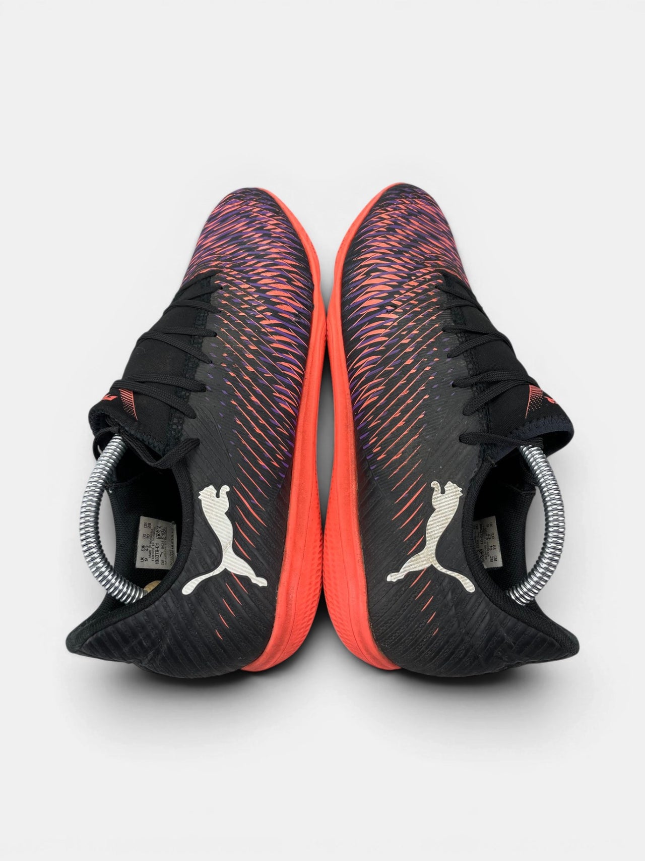 Puma Future 8 Play It Unlimited Pack — buty sportowe męskie w bardzo dobrym stanie rozmiar 43, boczny profil