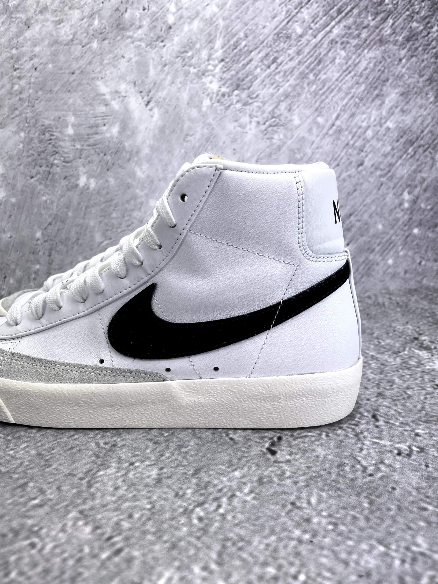 Nike Blazer Mid '77 White Black - buty sportowe, opcjonalne zdjęcie 1
