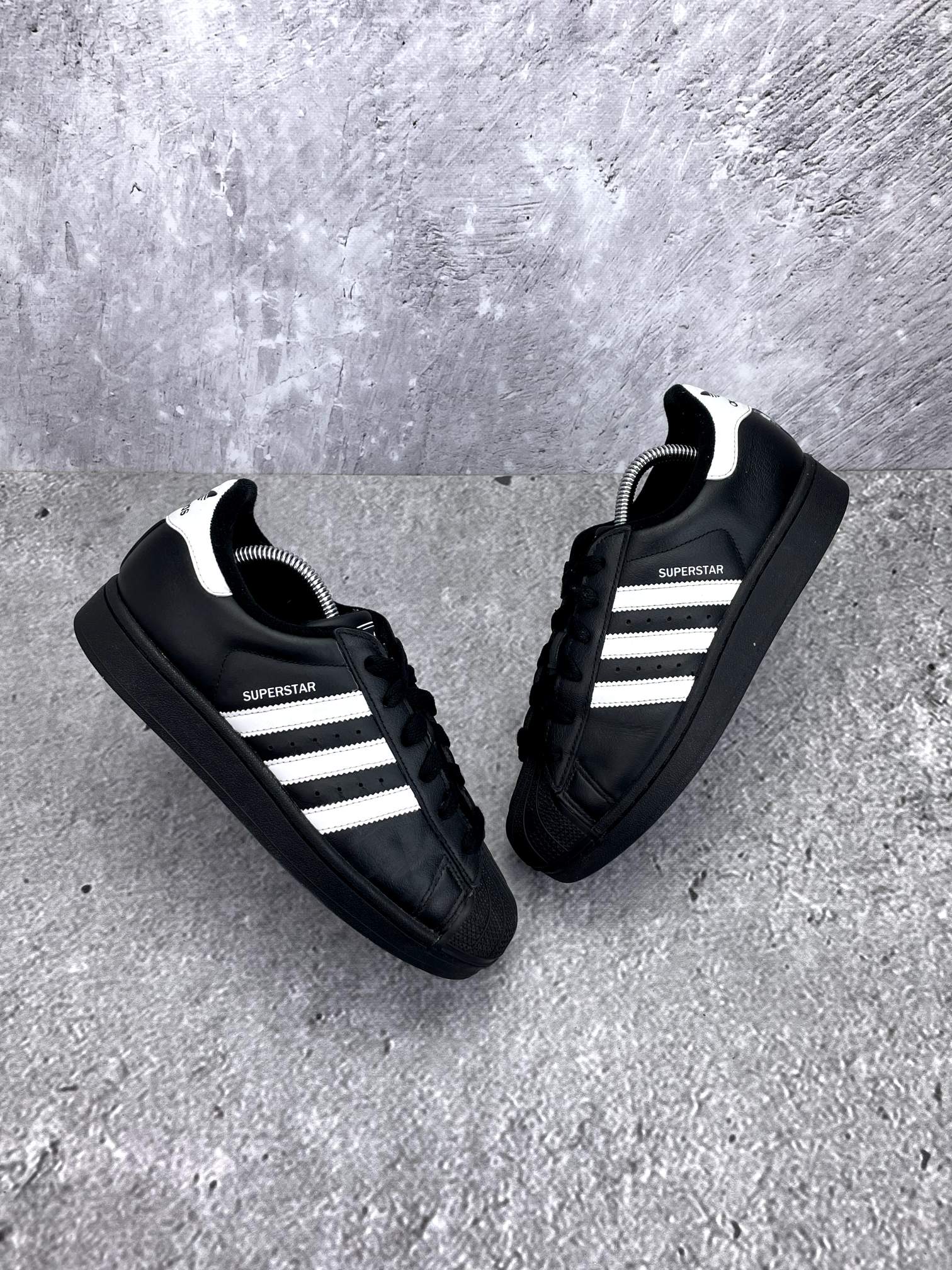 adidas Superstar II JH9977 - buty sportowe, widok z góry na zewnętrzną stronę butów