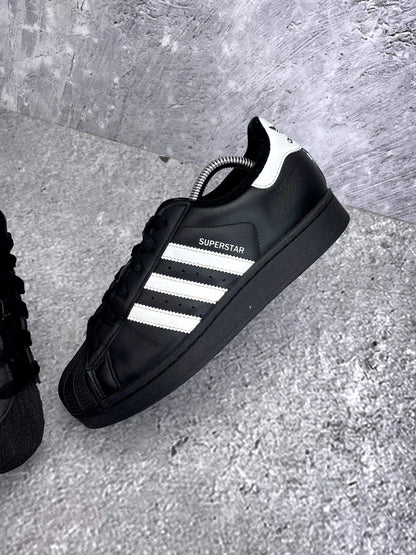adidas Superstar II JH9977 - buty sportowe, zewnętrzny panel lewego buta