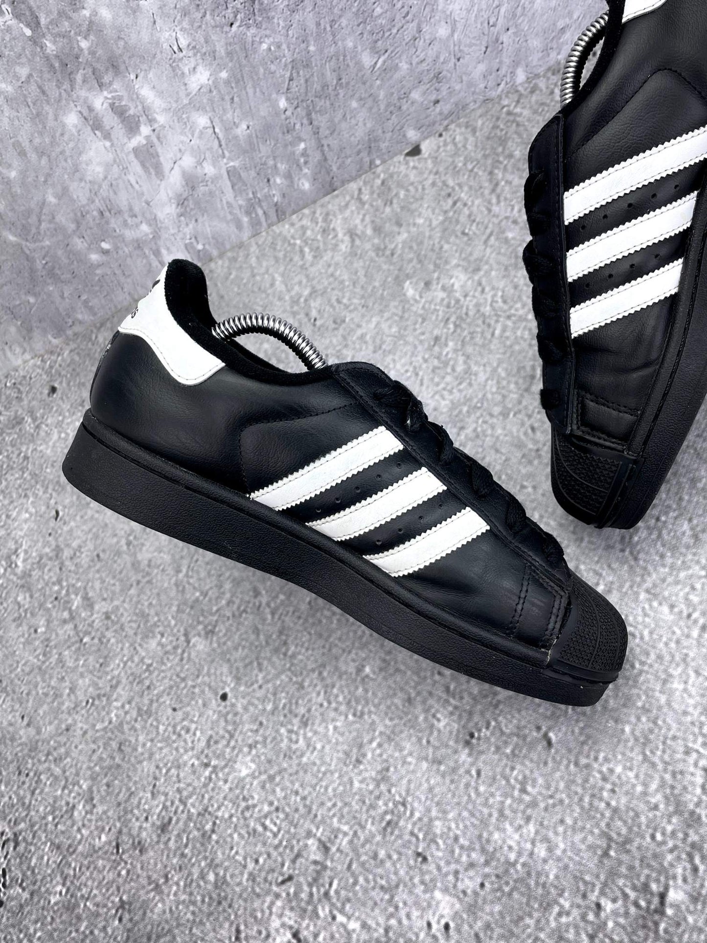 adidas Superstar II JH9977 - buty sportowe, wewnętrzny panel lewego buta