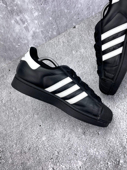 adidas Superstar II JH9977 - buty sportowe, wewnętrzny panel lewego buta