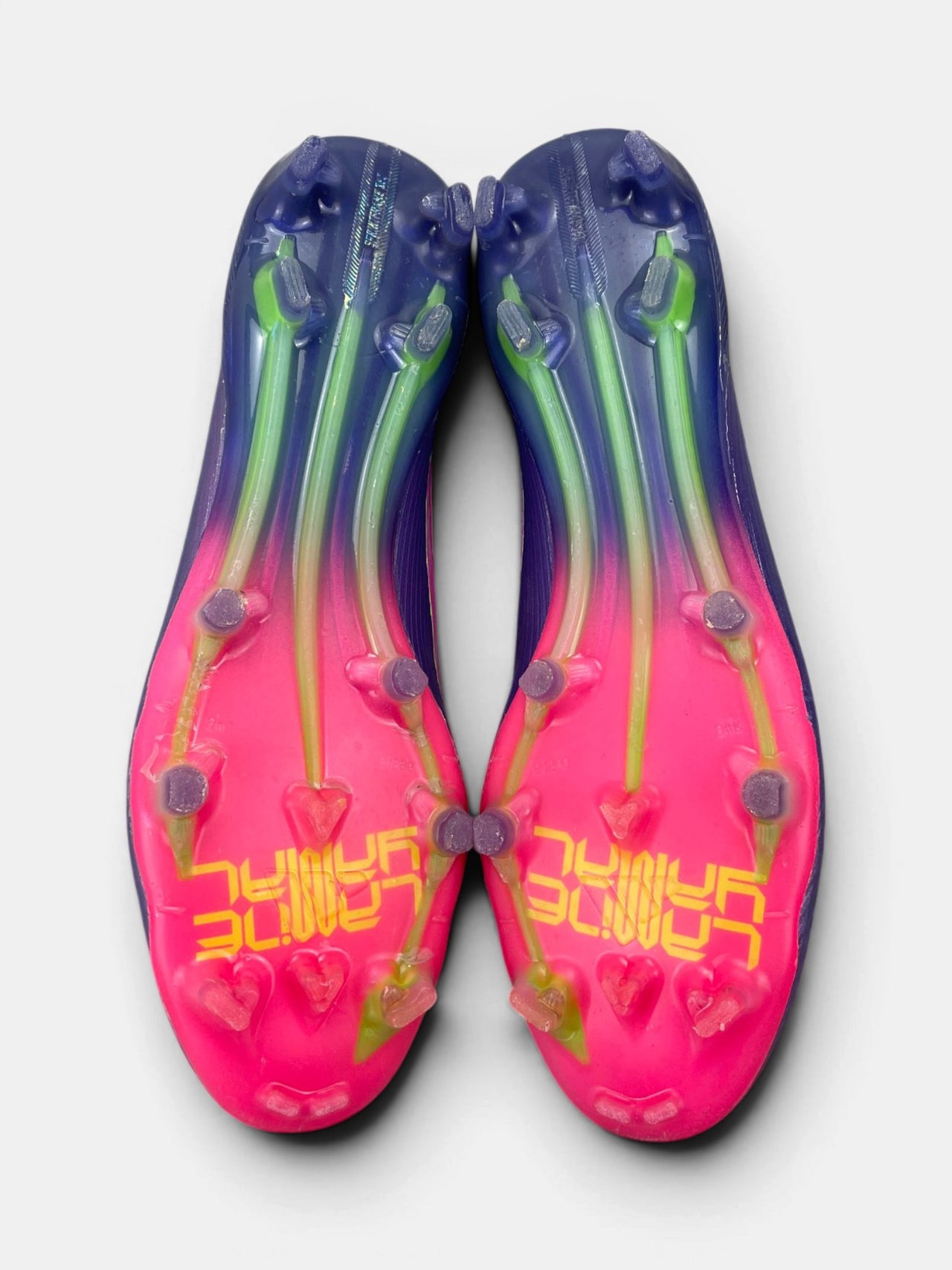 Adidas Lamine Yamal x F50 Elite — buty sportowe męskie w bardzo dobrym stanie rozmiar 43 1/3, widok z góry na wewnętrzną stronę butów