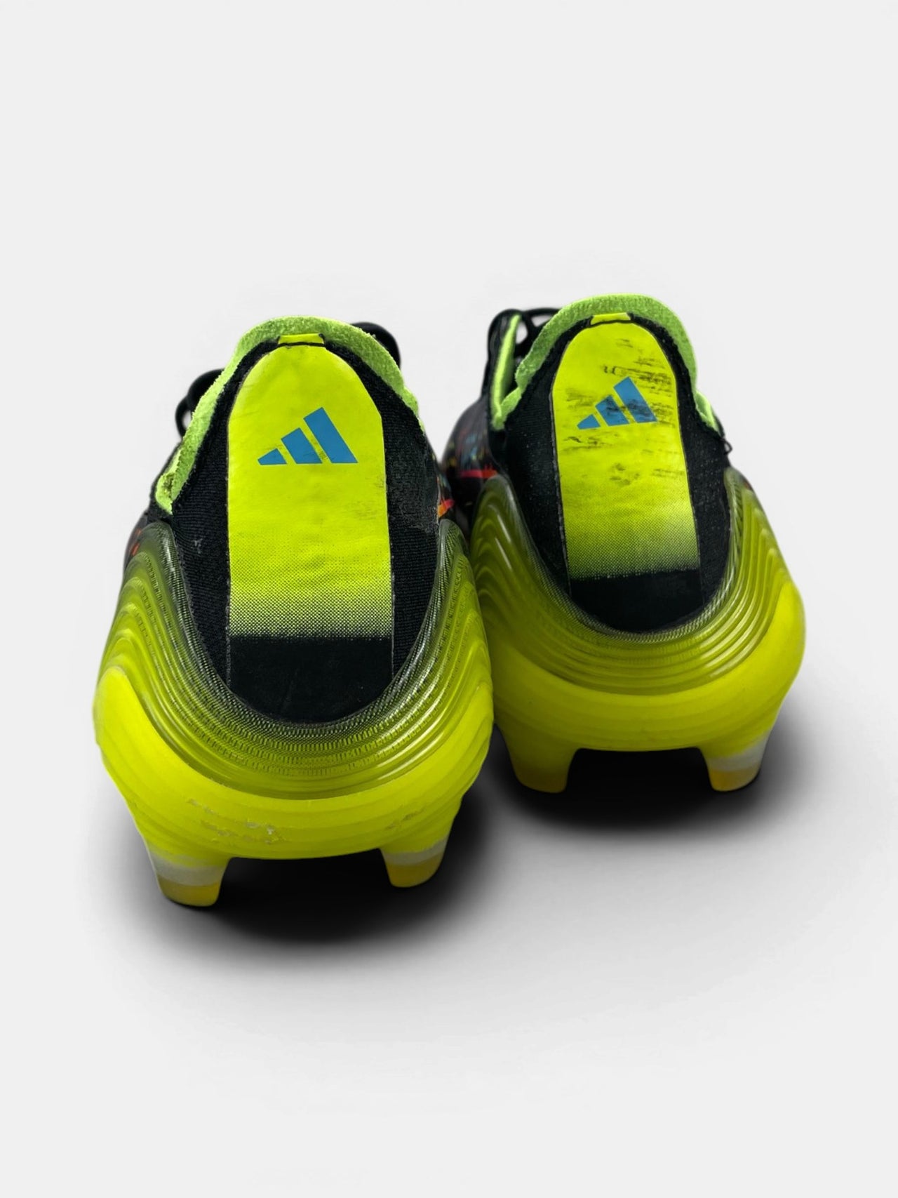 Adidas Copa Sense.1 FG Al Rihla Pack - Black — buty sportowe męskie w bardzo dobrym stanie rozmiar 40 2/3, zewnętrzny panel lewego buta