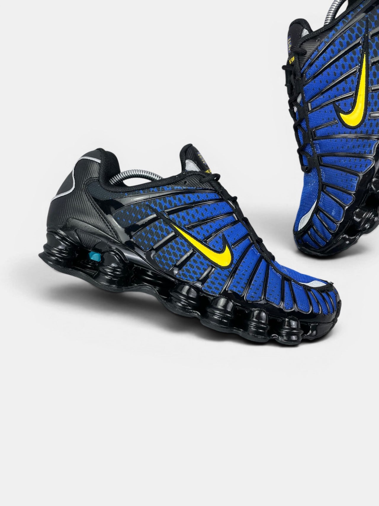 Nike Shox TL Lyon Blue — buty sportowe męskie w bardzo dobrym stanie rozmiar 45, zewnętrzny panel lewego buta