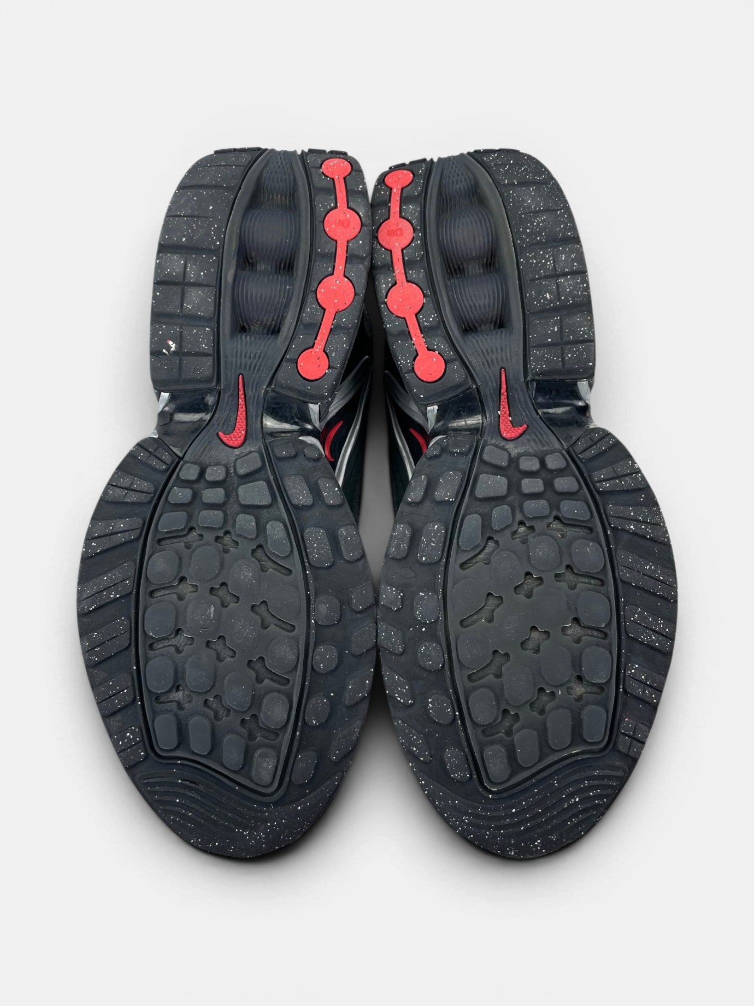 Nike Air Max Dn — buty sportowe męskie w bardzo dobrym stanie rozmiar 45, podeszwa
