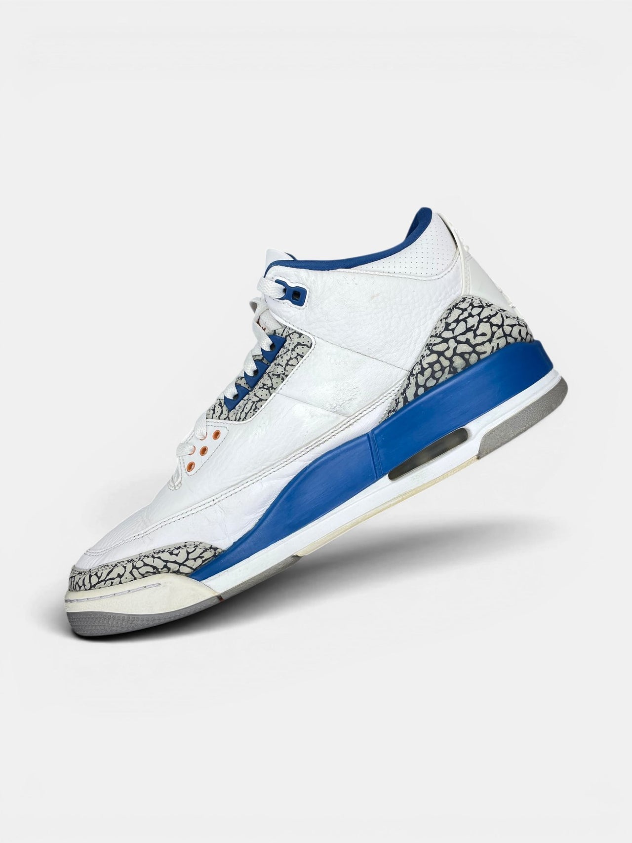 Nike Air Jordan 3 Wizards — buty sportowe męskie w bardzo dobrym stanie rozmiar 46, wewnętrzny panel prawego buta