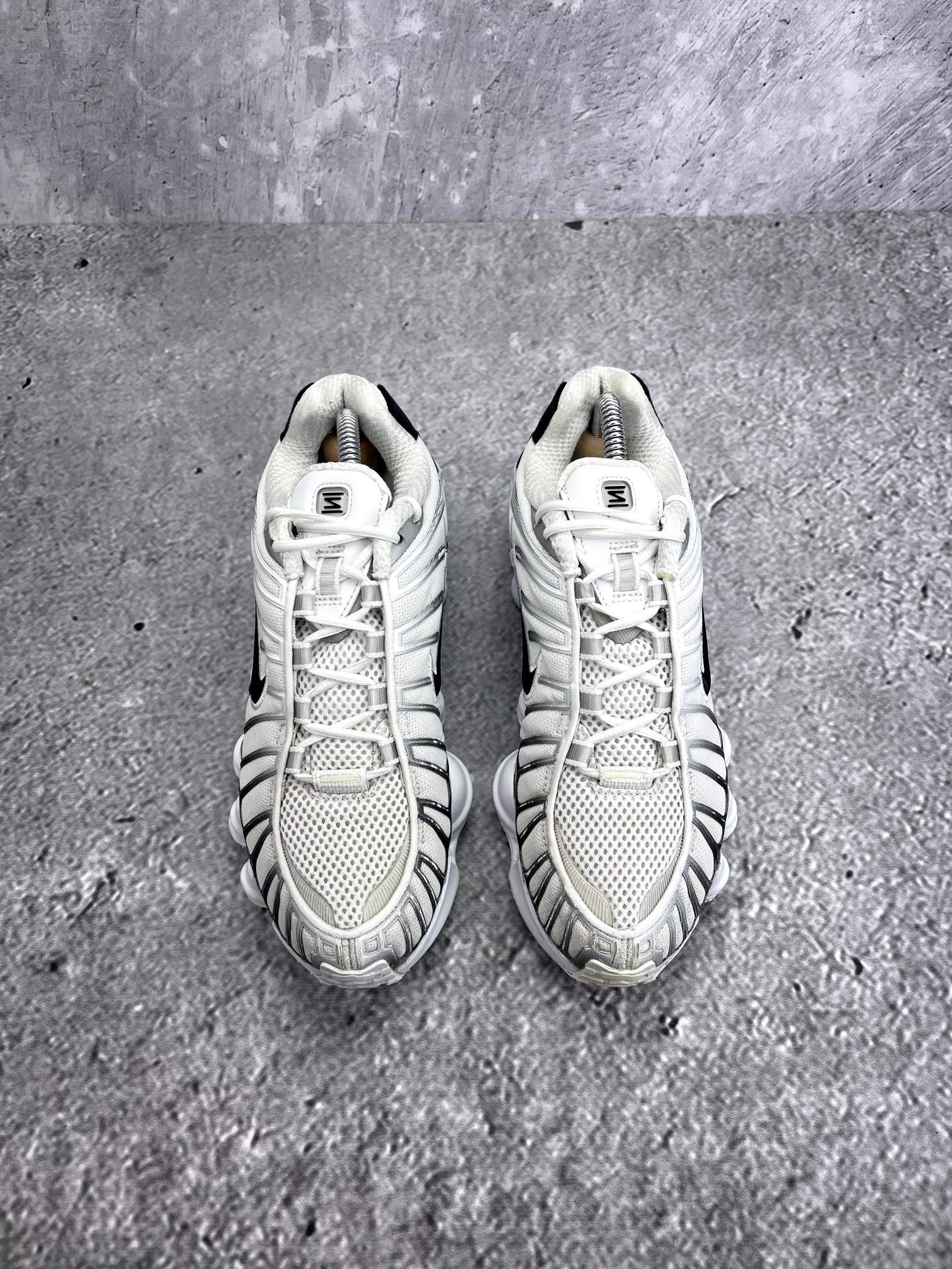 Nike Air VaporMax Plus — buty sportowe damskie w bardzo dobrym stanie rozmiar 37.5, widok z góry