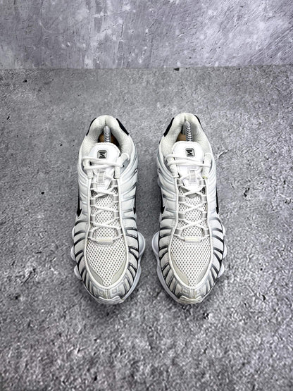 Nike Air VaporMax Plus — buty sportowe damskie w bardzo dobrym stanie rozmiar 37.5, widok z góry