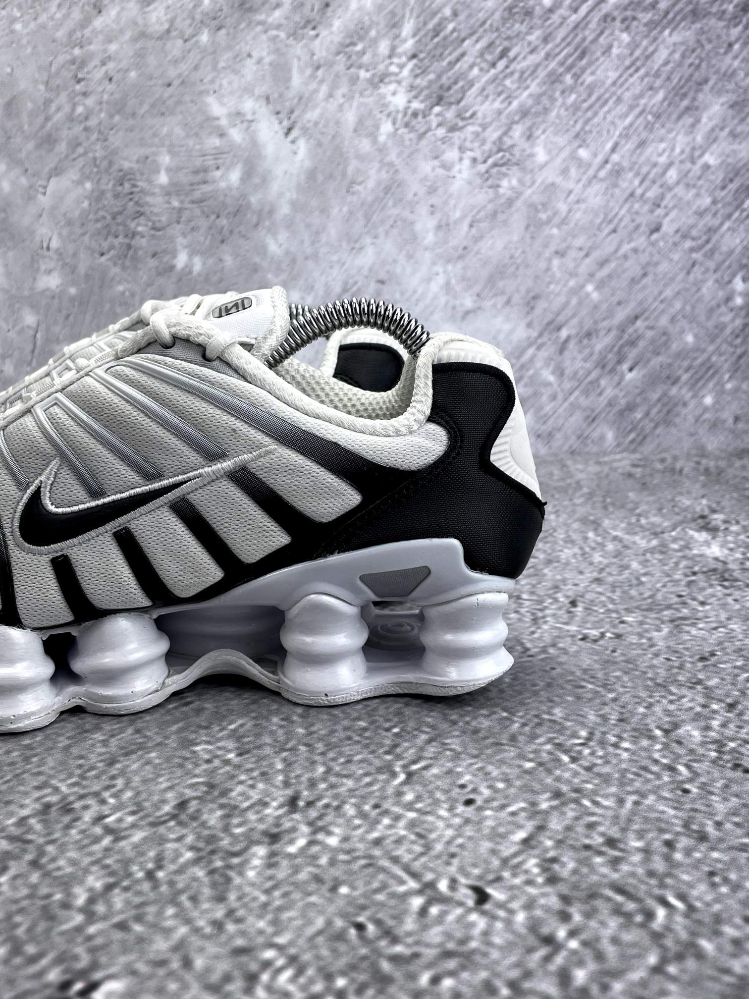 Nike Air VaporMax Plus — buty sportowe damskie w bardzo dobrym stanie rozmiar 37.5, opcjonalne zdjęcie 1
