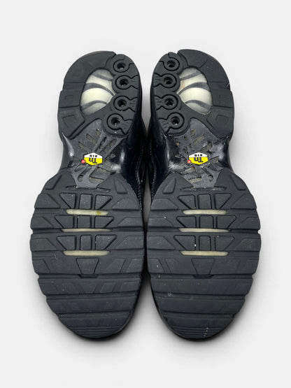 Nike Air Max Plus Triple Black — buty sportowe męskie w bardzo dobrym stanie rozmiar 41, podeszwa