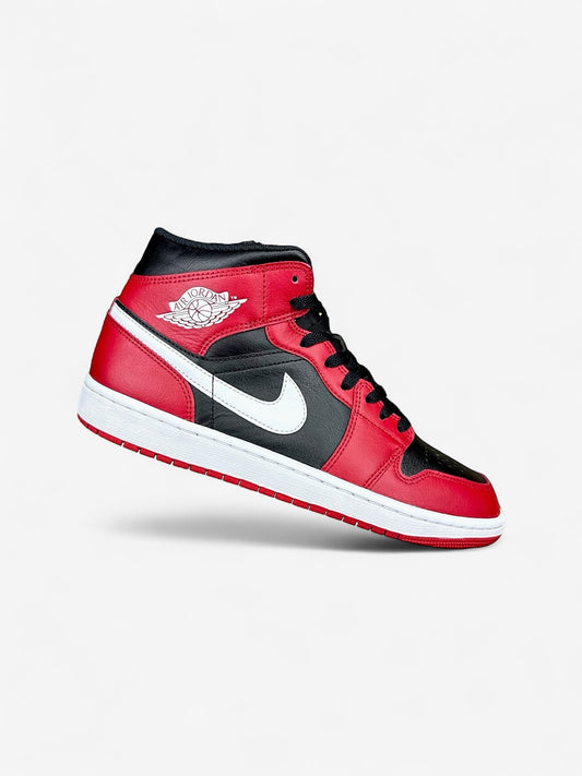 Nike Air Jordan 1 Mid (42.5)