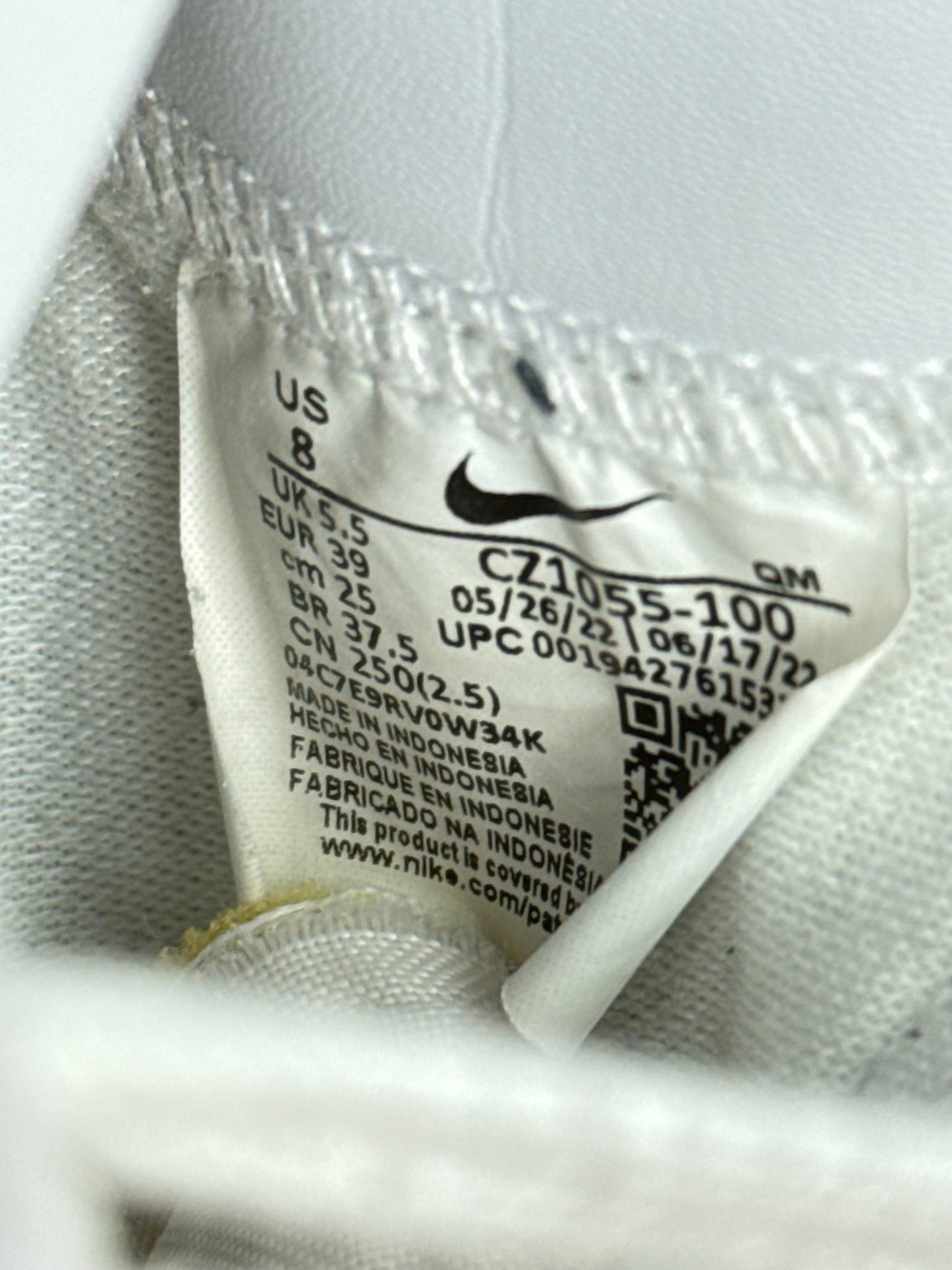 Nike Blazer Mid 77 (39)