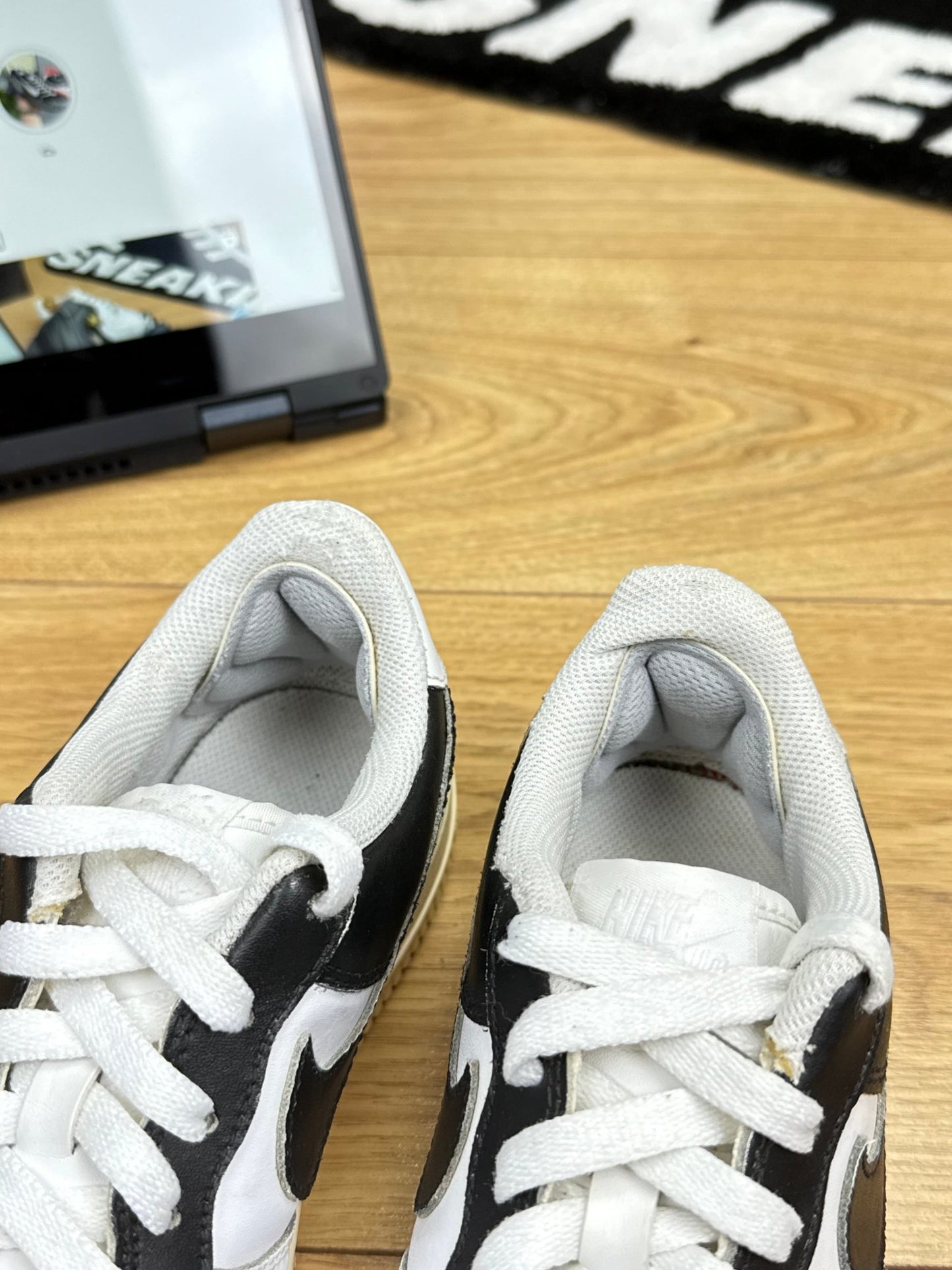 Nike Air Force 1 Low (37.5)