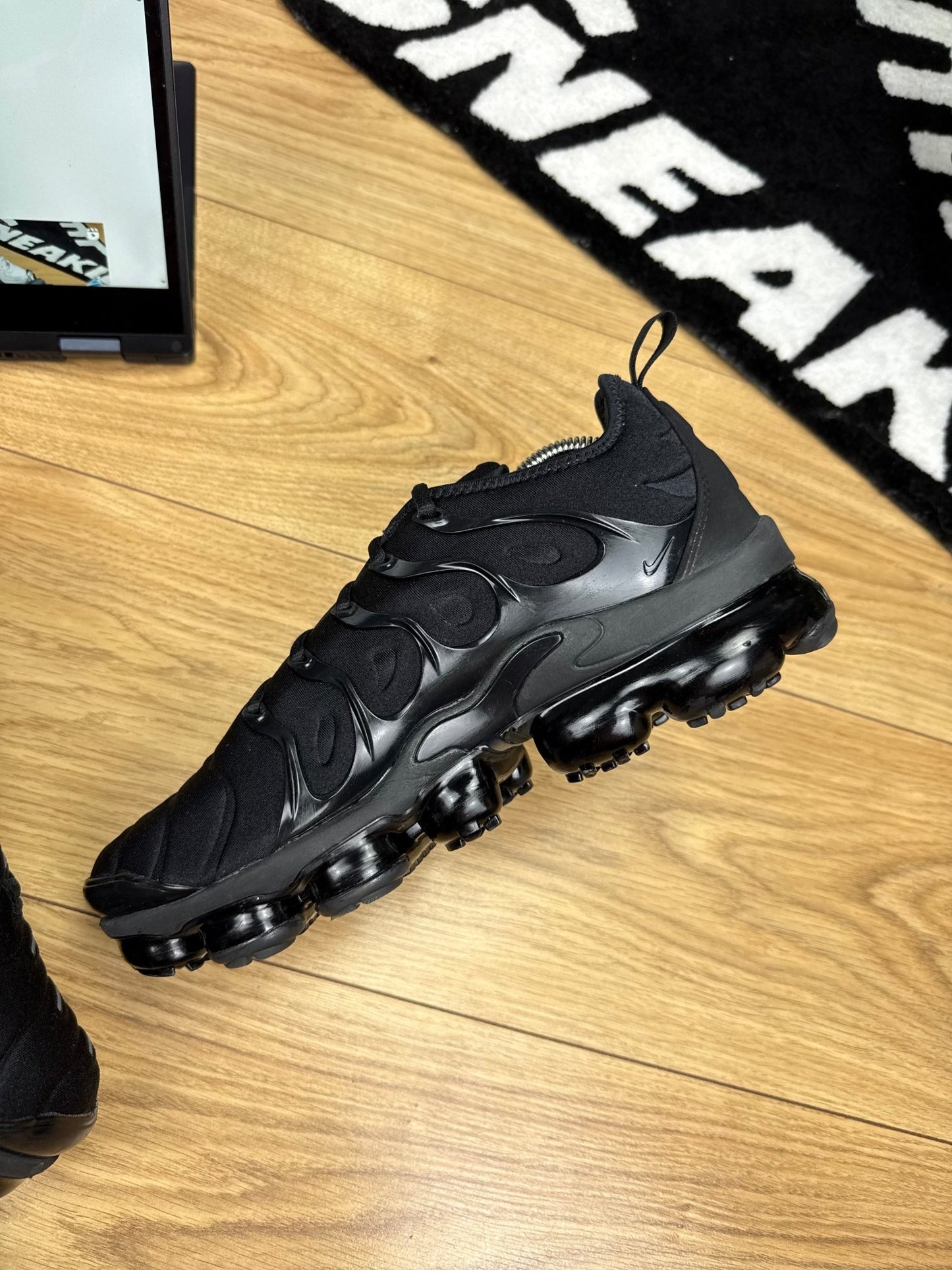 Nike Air Vapormax Plus (43)