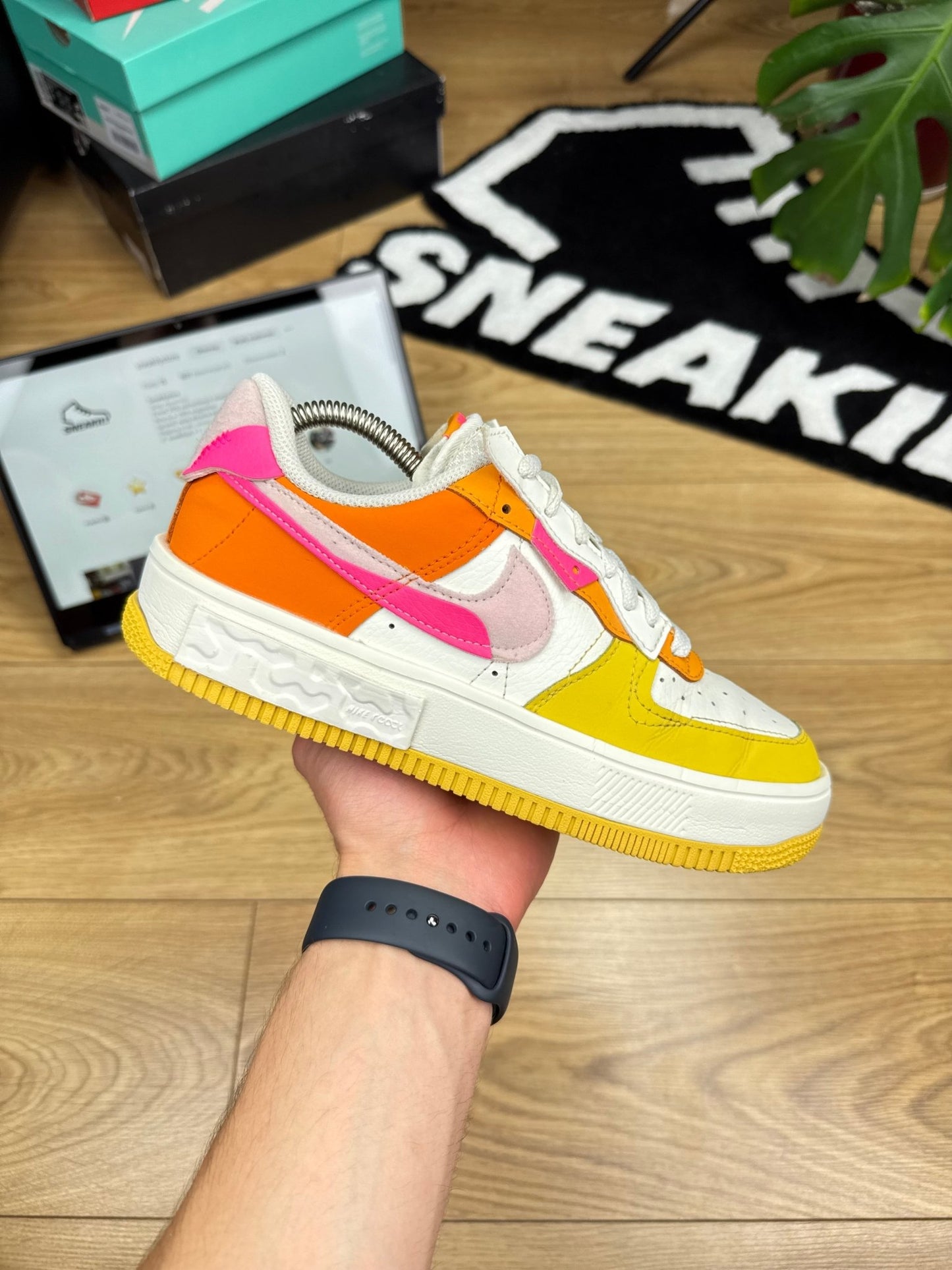 Nike Air Force 1 Low (38.5)