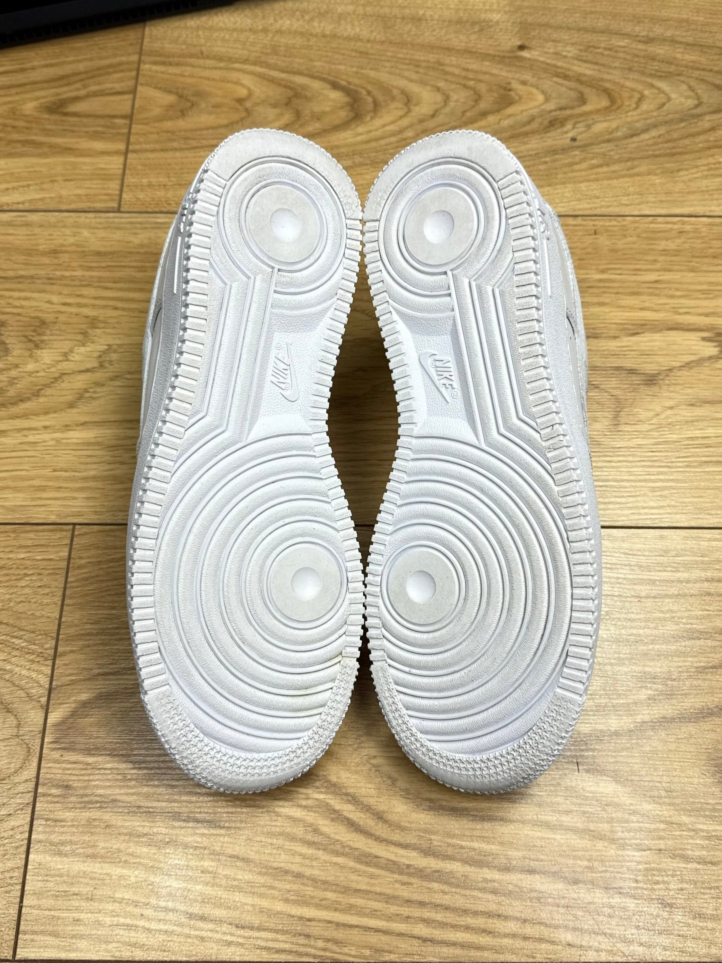 Nike Air Force 1 Low (40)