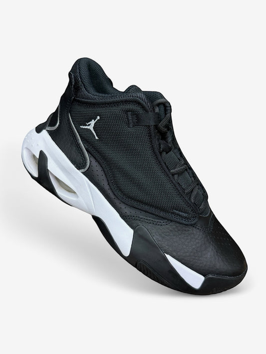 Nike Air Jordan Max Aura 4 (37.5)