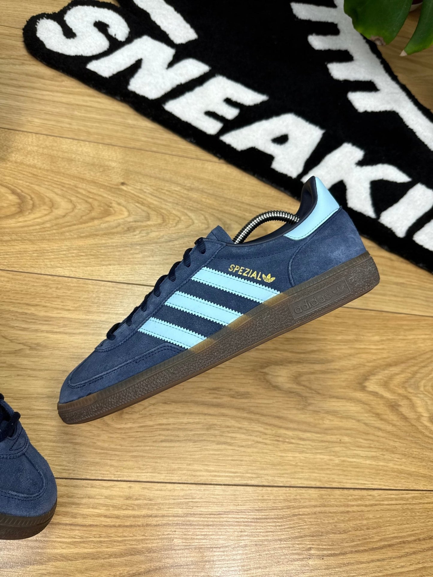 Adidas Spezial (43 1/3)
