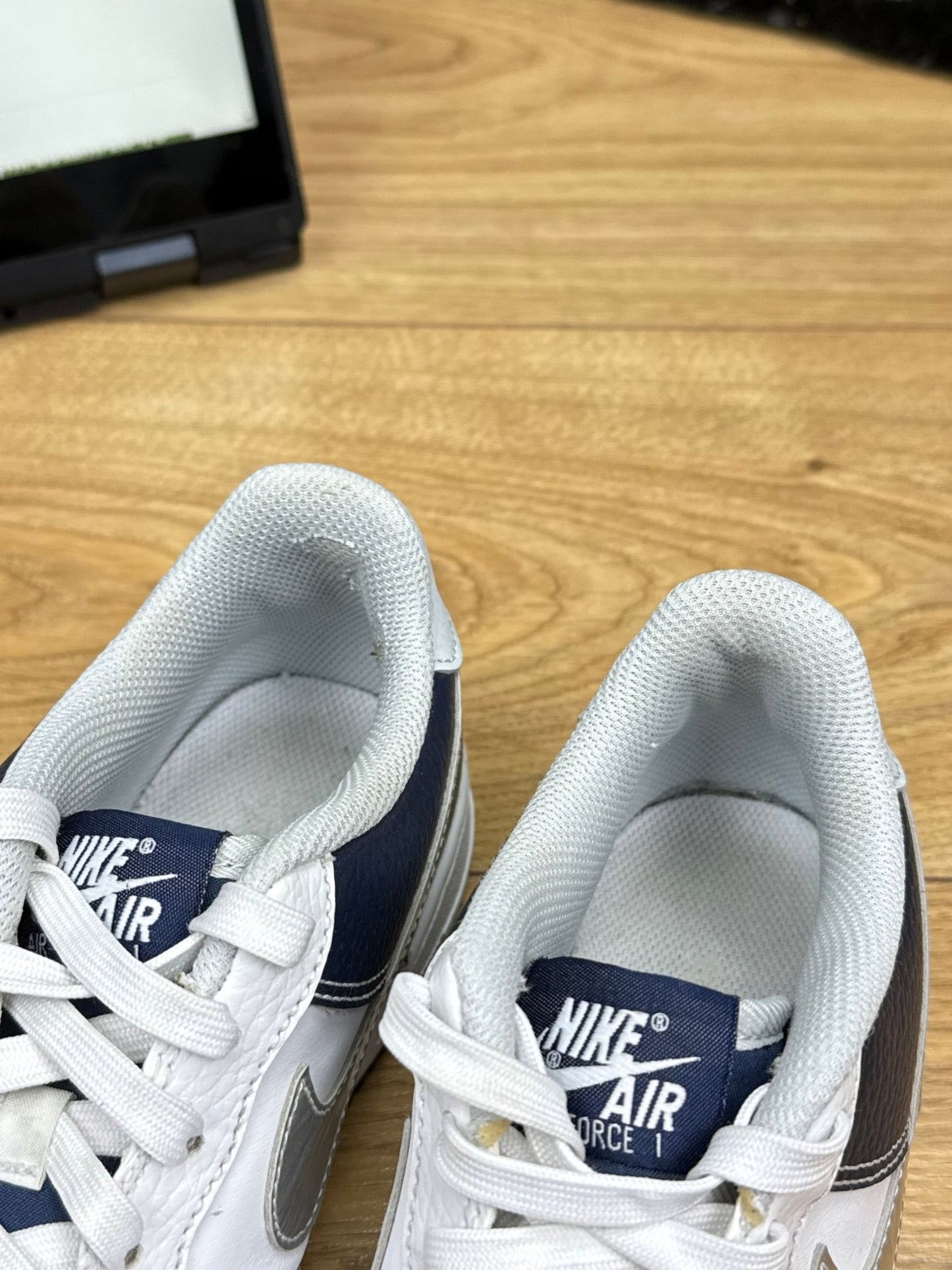 Nike Air Force 1 Low (38.5)