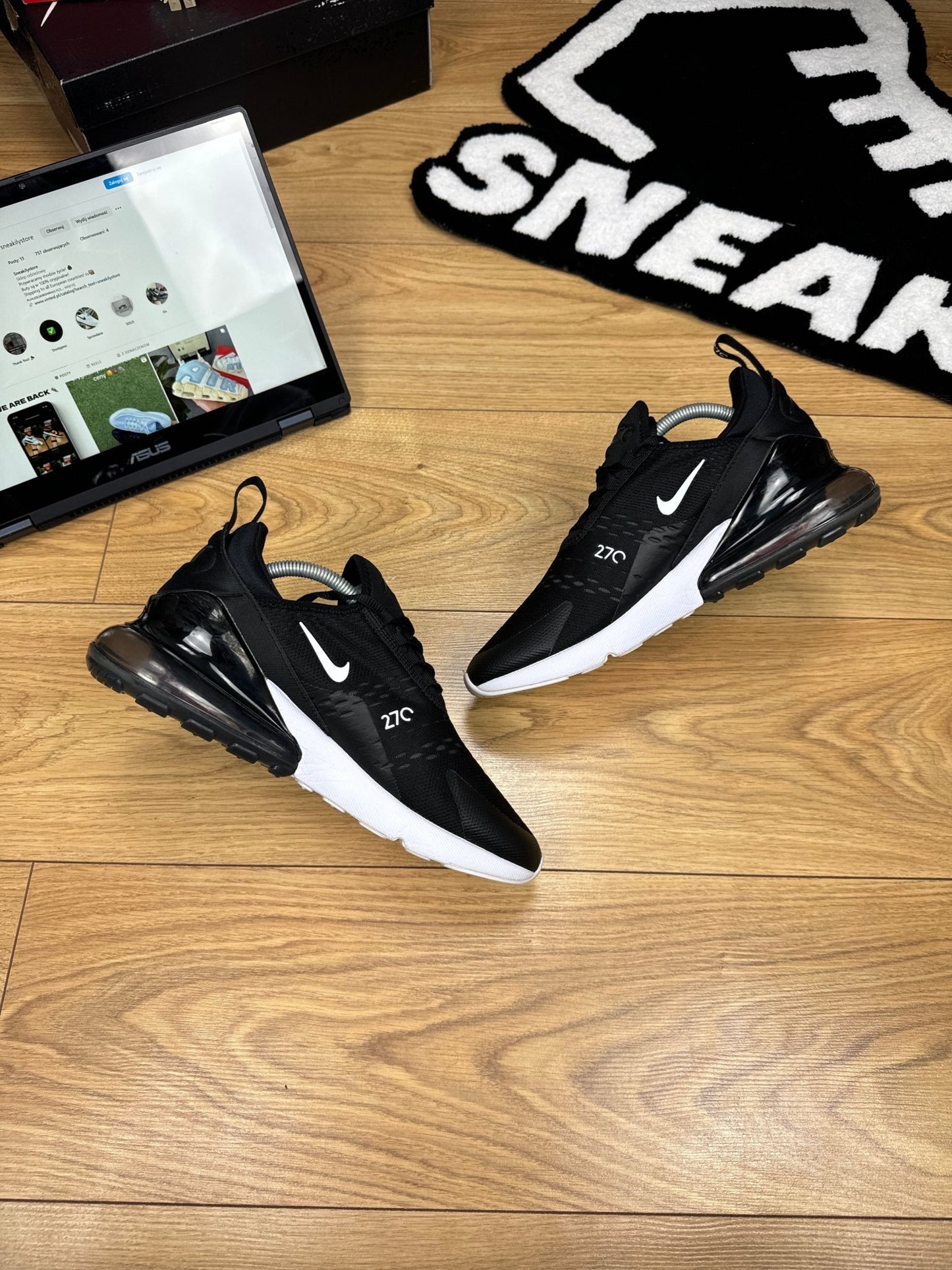 Nike Air Max 270 (42.5)