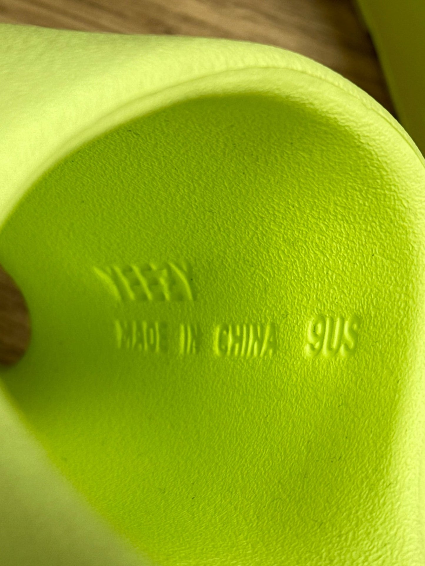 Adidas Yeezy Slides 2022/23 (43)