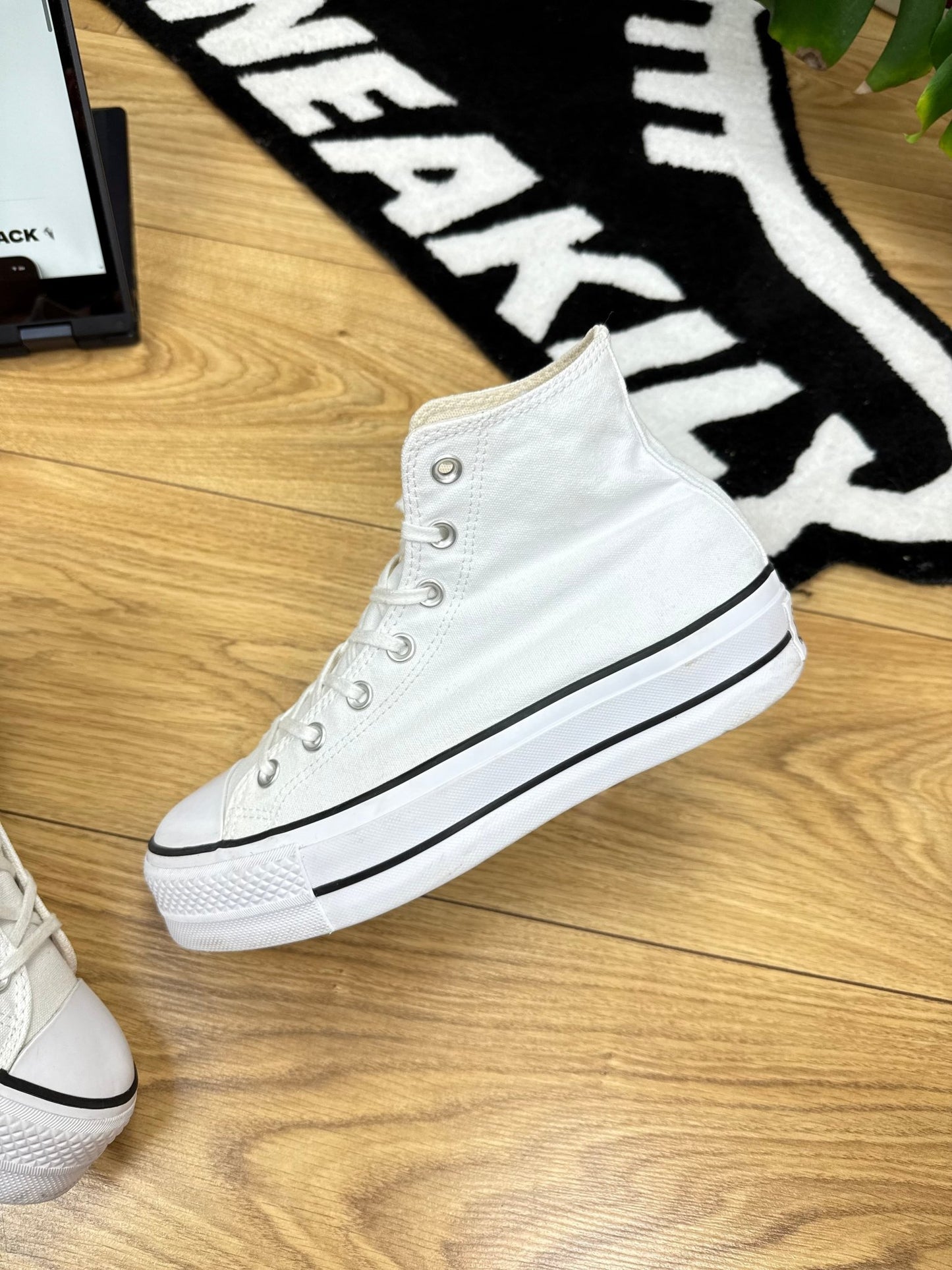 Converse Chuck Taylor High Platform (39.5)