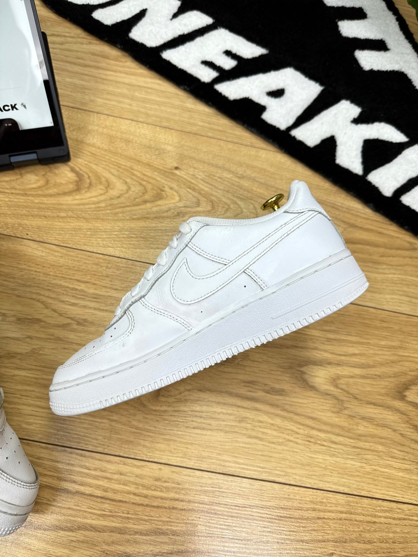 Nike Air Force 1 Low (40)
