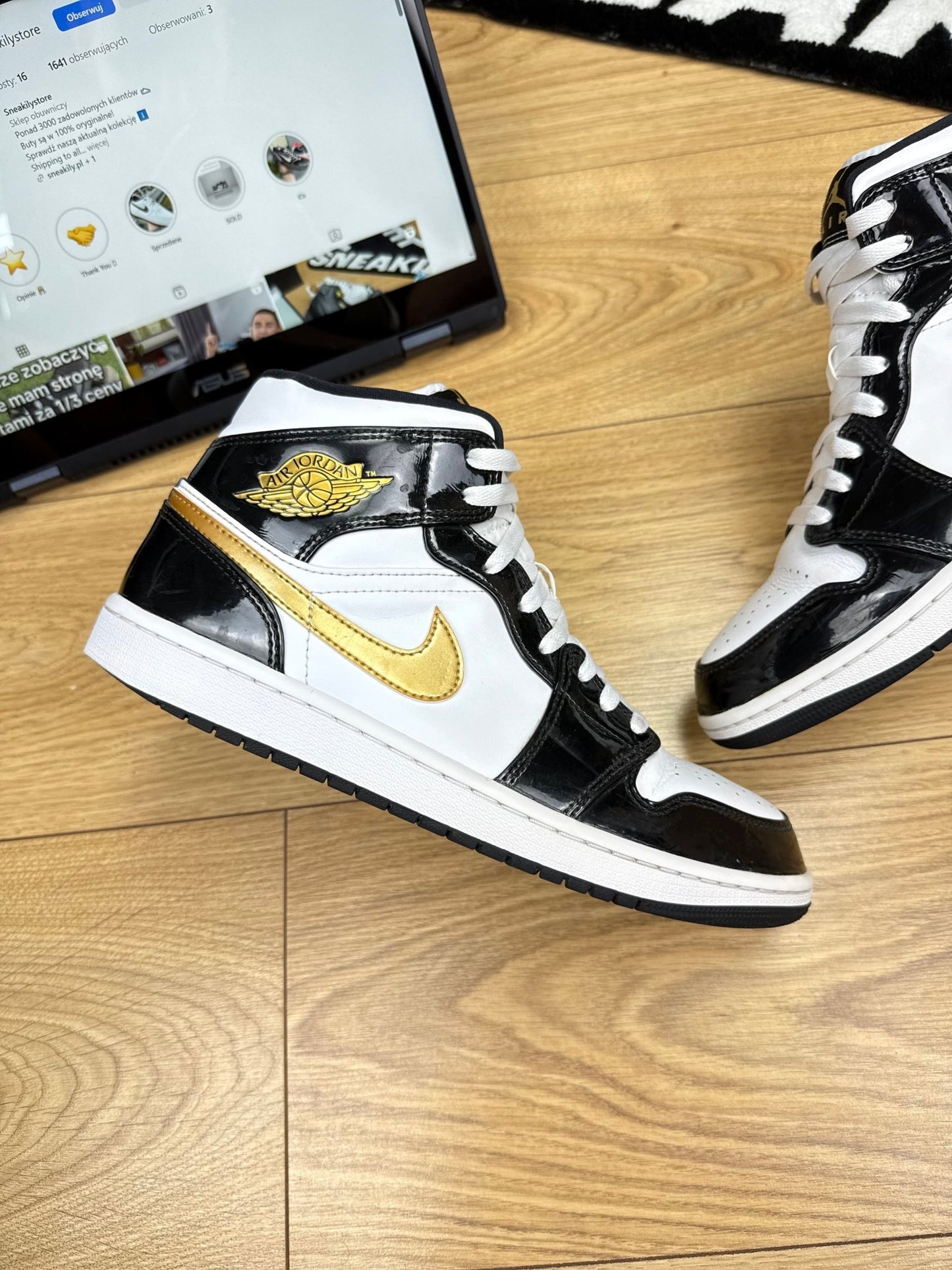 Nike Air Jordan 1 Mid (43)