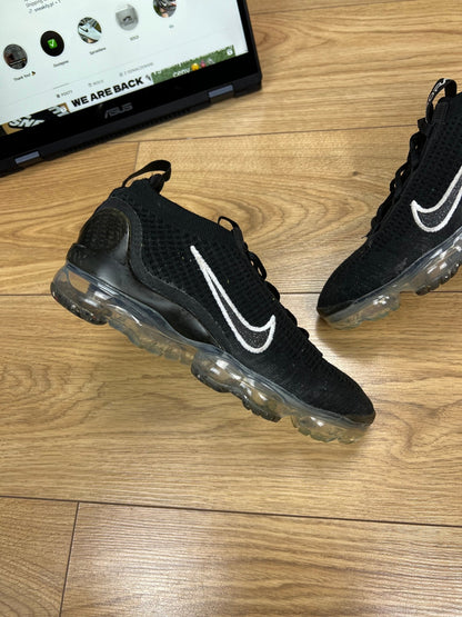 Nike Air Vapormax 2021 FK (38.5)