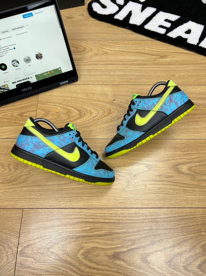 Nike Dunk Low SE Let's Dance — buty sportowe damskie w dobrym stanie rozmiar 37.5, widok z góry na zewnętrzną stronę butów