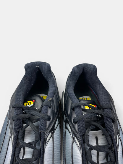 Nike Air Max Plus 3 Black White — buty sportowe męskie w bardzo dobrym stanie rozmiar 46, zapiętki butów