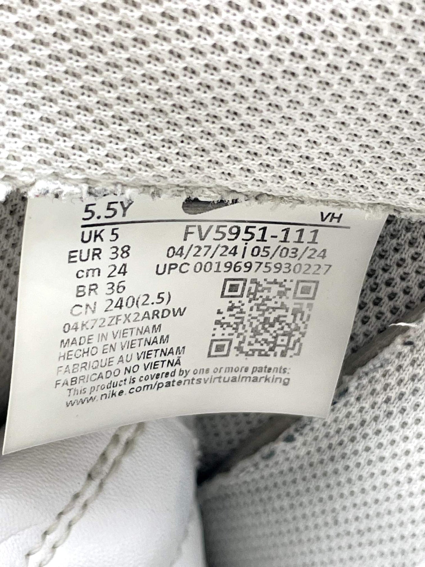 Nike Air Force 1 Low Triple White — buty sportowe damskie w bardzo dobrym stanie rozmiar 38, opcjonalne zdjęcie 2
