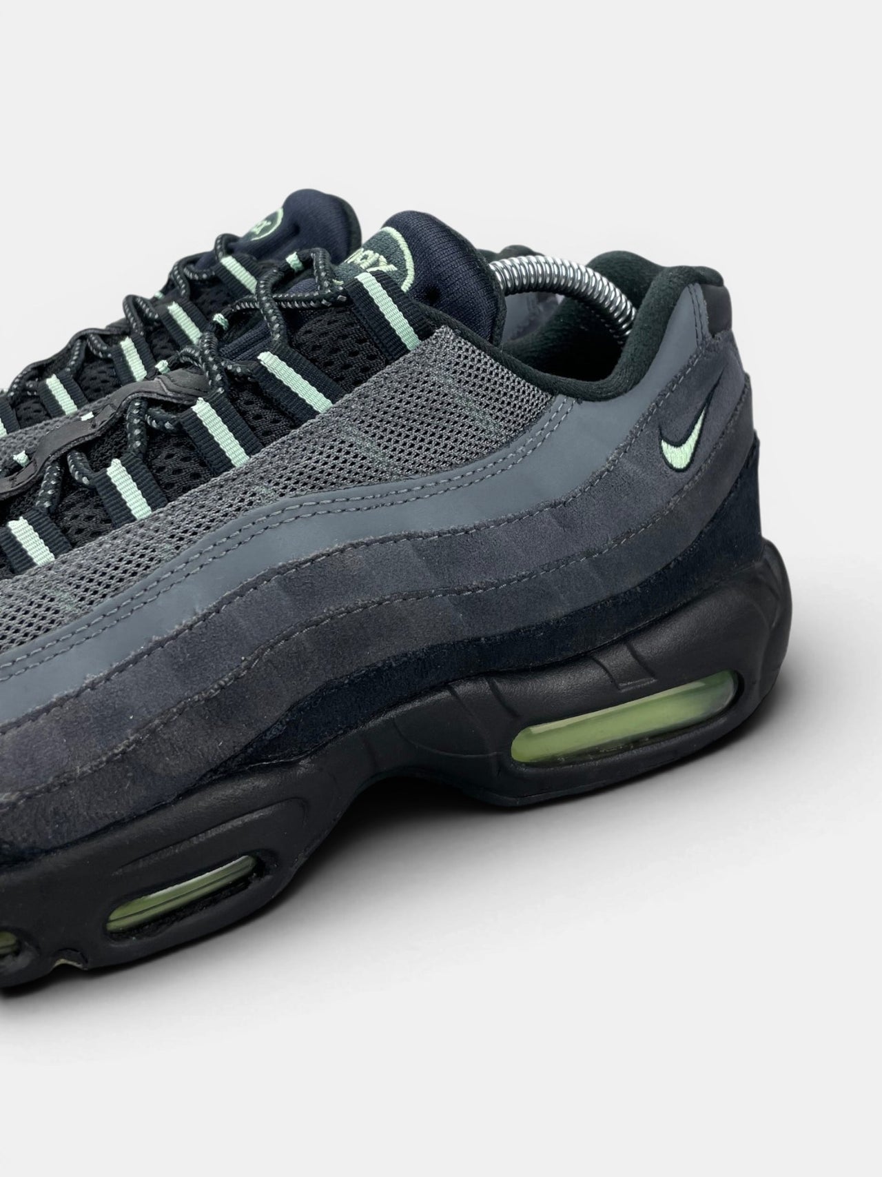 Nike Air Max 95 Vapor Green — buty sportowe męskie w bardzo dobrym stanie rozmiar 44, opcjonalne zdjęcie 1
