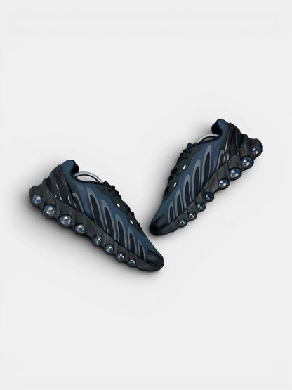Nike Air Max DN8 Thunder Blue — buty sportowe męskie w bardzo dobrym stanie rozmiar 43, widok z góry na wewnętrzną stronę butów