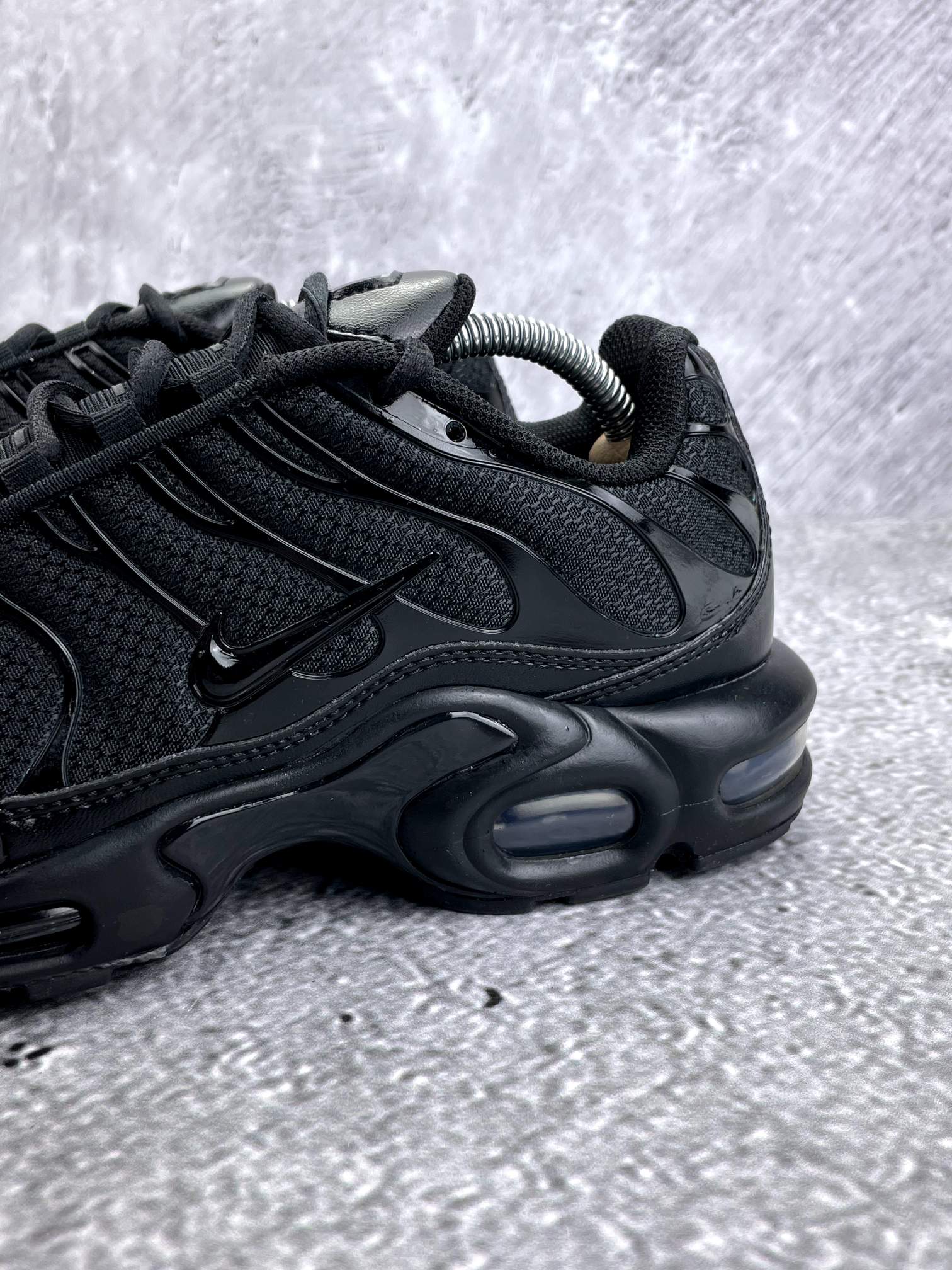Nike Air Max Plus Triple Black - buty sportowe, opcjonalne zdjęcie 1