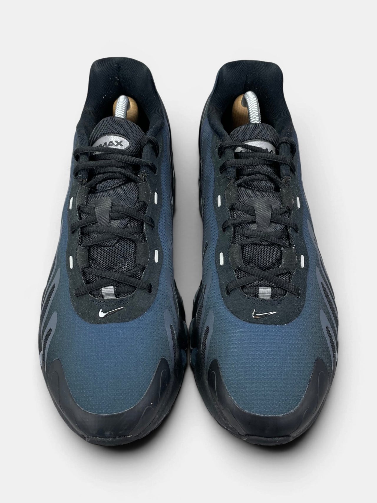 Nike Air Max DN8 Thunder Blue — buty sportowe męskie w bardzo dobrym stanie rozmiar 43, widok z góry