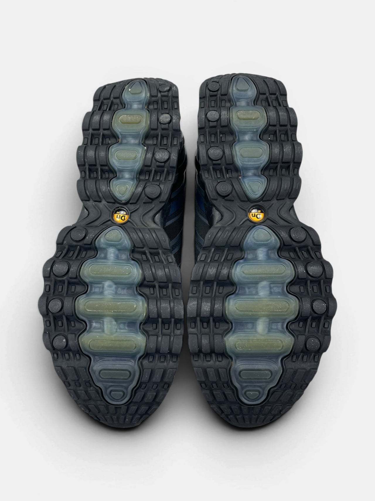 Nike Air Max DN8 Thunder Blue — buty sportowe męskie w bardzo dobrym stanie rozmiar 43, podeszwa