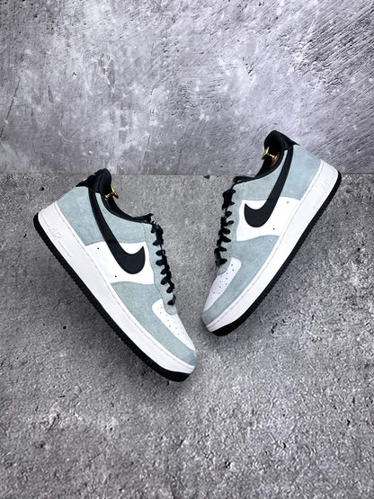 Nike Air Force 1 '07 LV8 Light Armory Blue - buty sportowe, widok z góry na zewnętrzną stronę butów