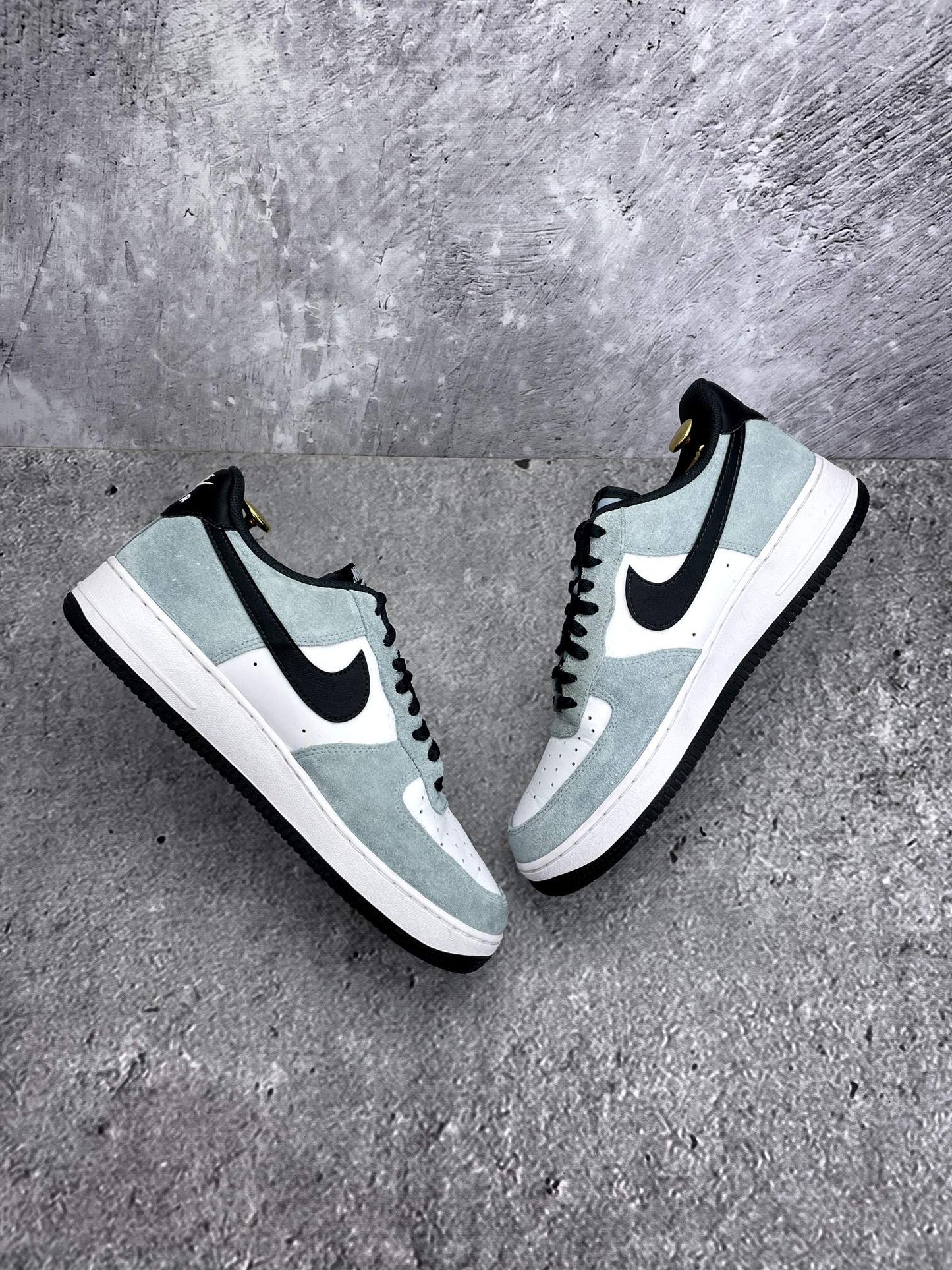 Nike Air Force 1 '07 LV8 Light Armory Blue - buty sportowe, widok z góry na wewnętrzną stronę butów